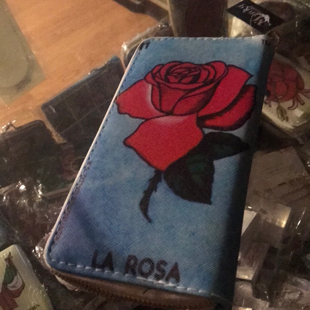 hand wallet